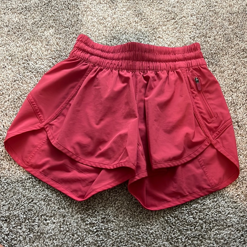 Lululemon Tracker Short V *4”